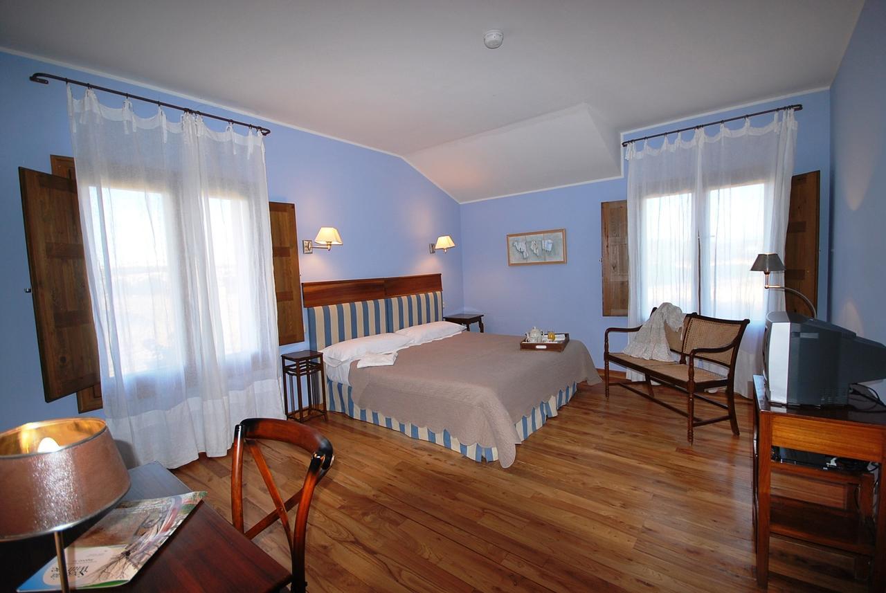 Hotel Del Verde Al Amarillo Penasrubias de Piron Стая снимка